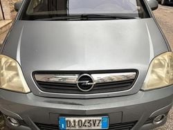 Grigio Usata 2008 Opel Meriva Monovolume | 1000 €