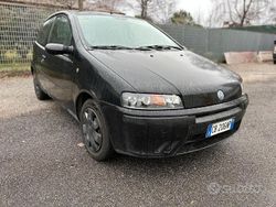 Nero Usata 2003 Fiat Punto Tre volumi | 1400 €