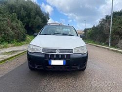 Bianco Usata 2008 Fiat Strada Pick-up | 6490 € (Super prezzo)