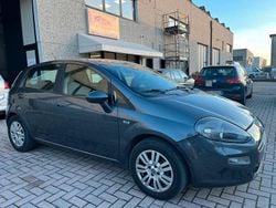 Grigio Usata 2013 Fiat Punto Easy Tre volumi | 2990 € (Ottimo prezzo)