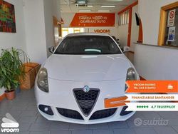 Usata 2010 Alfa Romeo Giulietta Tre volumi | 10.000 €