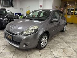 Grigio Usata 2012 Renault Clio IV Dynamique Tre volumi | 4800 € (Buon prezzo)