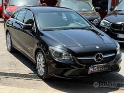 Nero Usata 2017 Mercedes CLA180 Executive Tre volumi | 13.500 €
