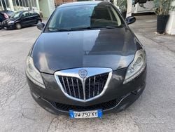Grigio Usata 2008 Lancia Delta Due volumi | 2300 € (Buon prezzo)