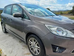 Usata 2015 Ford C-MAX Monovolume | 7500 € (Buon prezzo)
