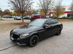 Nero Usata 2015 Mercedes C180 AMG Tre volumi | 15.555 € (Buon prezzo)