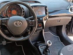 Nero Usata 2017 Toyota Aygo Due volumi | 7500 € (Buon prezzo)