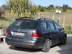 Grigio Usata 2012 VW Golf VI Due volumi | 3200 € (Super prezzo)