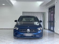 Blu Usata 2019 Mercedes 180 Premium Tre volumi | 24.990 € (Cara)