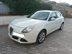 Bianco Usata 2011 Alfa Romeo Giulietta Distinctive Due volumi | 4900 € (Buon prezzo)