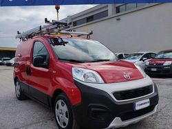 Rosso Usata 2017 Fiat Fiorino Monovolume | 6090 € (Ottimo prezzo)