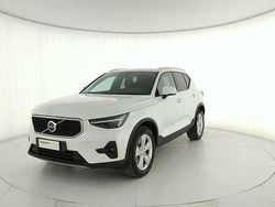 Bianco Usata 2025 Volvo XC40 Core SUV | 33.900 € (Buon prezzo)