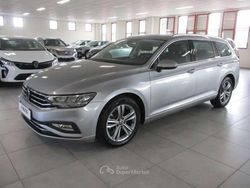 Argento Usata 2021 VW Passat Business Station wagon | 22.000 € (Buon prezzo)