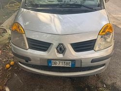 Grigio Usata 2005 Renault Modus Monovolume | 750 €