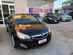 Nero Usata 2010 Opel Astra Cosmo Tre volumi | 5500 € (Molto cara)