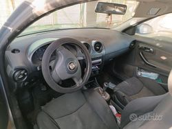 Grigio Usata 2006 Seat Ibiza Tre volumi | 600 €