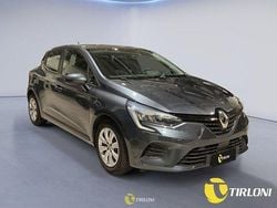 Grigio scuro Usata 2020 Renault Clio V Zen Due volumi | 11.950 € (Ottimo prezzo)