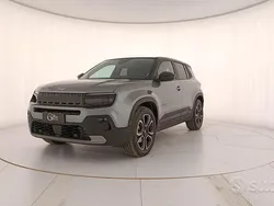 Grigio Usata 2023 Jeep Avenger EV Summit SUV | 24.900 € (Buon prezzo)