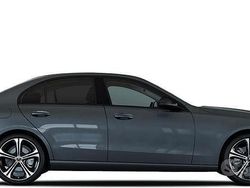 Grigio Nuova 2025 Mercedes C220 Tre volumi | 61.498 € (Molto cara)