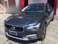 Grigio Usata 2018 Volvo V90 CC Pro Station wagon | 32.490 € (Molto cara)