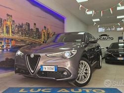 Grigio Usata 2018 Alfa Romeo Stelvio Executive SUV | 18.500 € (Ottimo prezzo)