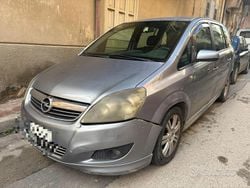 Usata 2009 Opel Zafira Monovolume | 950 € (Super prezzo)