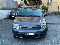 Grigio Usata 2012 Fiat Panda Due volumi | 6900 € (Cara)