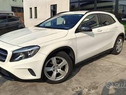 Bianco Usata 2016 Mercedes GLA200 Business SUV | 14.700 € (Buon prezzo)
