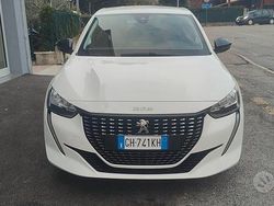 Bianco Usata 2022 Peugeot 208 Active Due volumi | 11.400 € (Ottimo prezzo)