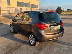 Grigio Usata 2013 Opel Meriva Monovolume | 3000 € (Buon prezzo)