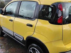 Giallo Usata 2021 Fiat Panda 4x4 Due volumi | 13.950 € (Cara)