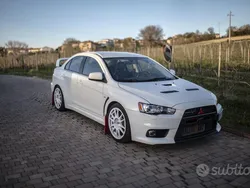 Usata 2009 Mitsubishi Lancer Tre volumi | 37.200 €