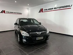 Nero Usata 2009 Hyundai i30 Active Tre volumi | 4500 € (Buon prezzo)