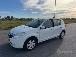 Nero Usata 2009 Dacia Sandero Ambiance Tre volumi | 2400 € (Ottimo prezzo)