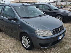 Rosso Usata 2003 Fiat Punto Due volumi | 1699 €