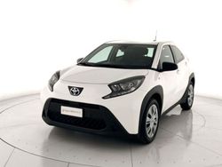 Bianco Usata 2023 Toyota Aygo Active Due volumi | 13.900 € (Buon prezzo)