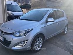 Argento Usata 2013 Hyundai i20 Tre volumi | 5150 € (Buon prezzo)