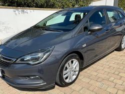 Grigio Usata 2016 Opel Astra S Station wagon | 7800 € (Buon prezzo)