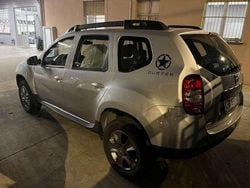 Argento Usata 2015 Dacia Duster Lauréate SUV | 10.000 € (Buon prezzo)