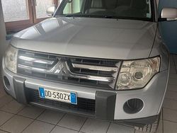 Grigio Usata 2007 Mitsubishi Pajero SUV | 16.000 € (Buon prezzo)