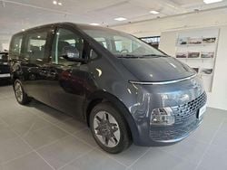 Graphite gray metallic Nuova 2025 Hyundai Staria Monovolume | 37.500 € (Super prezzo)