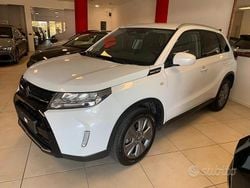 Bianco Usata 2024 Suzuki Vitara Cool SUV | 24.500 € (Buon prezzo)