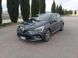 Blu/azzurro Usata 2021 Renault Clio V Intens Tre volumi | 13.500 € (Buon prezzo)