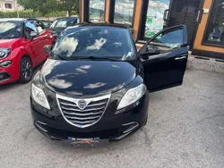 Blu/azzurro Usata 2013 Lancia Ypsilon Silver Due volumi | 5990 € (Buon prezzo)