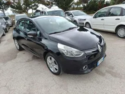 Nero Usata 2016 Renault Clio IV Intens Tre volumi | 4800 € (Buon prezzo)