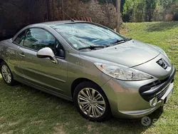 Usata 2008 Peugeot 207 CC Roland Garros Cabrio | 4300 € (Buon prezzo)