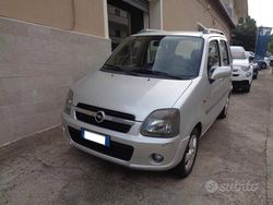 Grigio Usata 2005 Opel Agila Due volumi | 2490 € (Buon prezzo)
