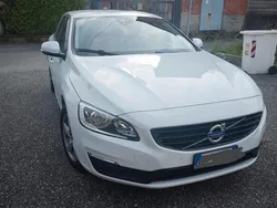 Usata 2018 Volvo V60 Station wagon | 9000 € (Buon prezzo)
