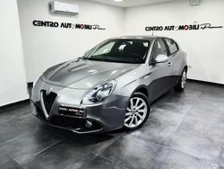 Grigio Usata 2018 Alfa Romeo Giulietta Super Due volumi | 9999 € (Ottimo prezzo)