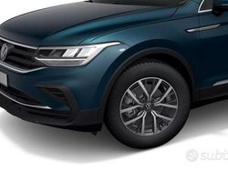 Blu Usata 2023 VW Tiguan Life SUV | 28.500 € (Buon prezzo)